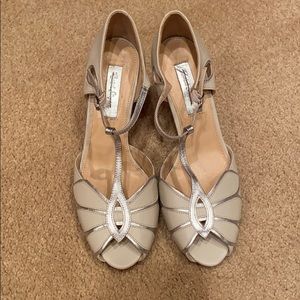 Rachel Simpson heals size 36